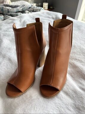 Pink Lily Tan Open-Toe Ankle Booties with Stacked Heel